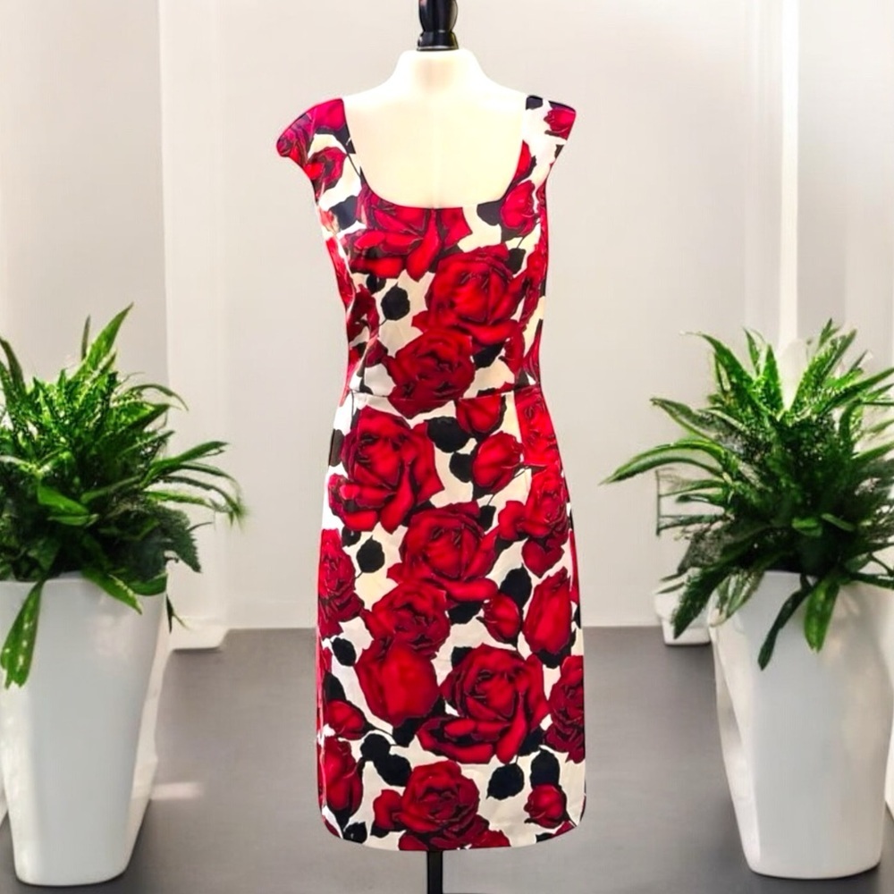 NWT White House Black Market Rose Floral Print Bodycon Sleeveless Dress Size 2